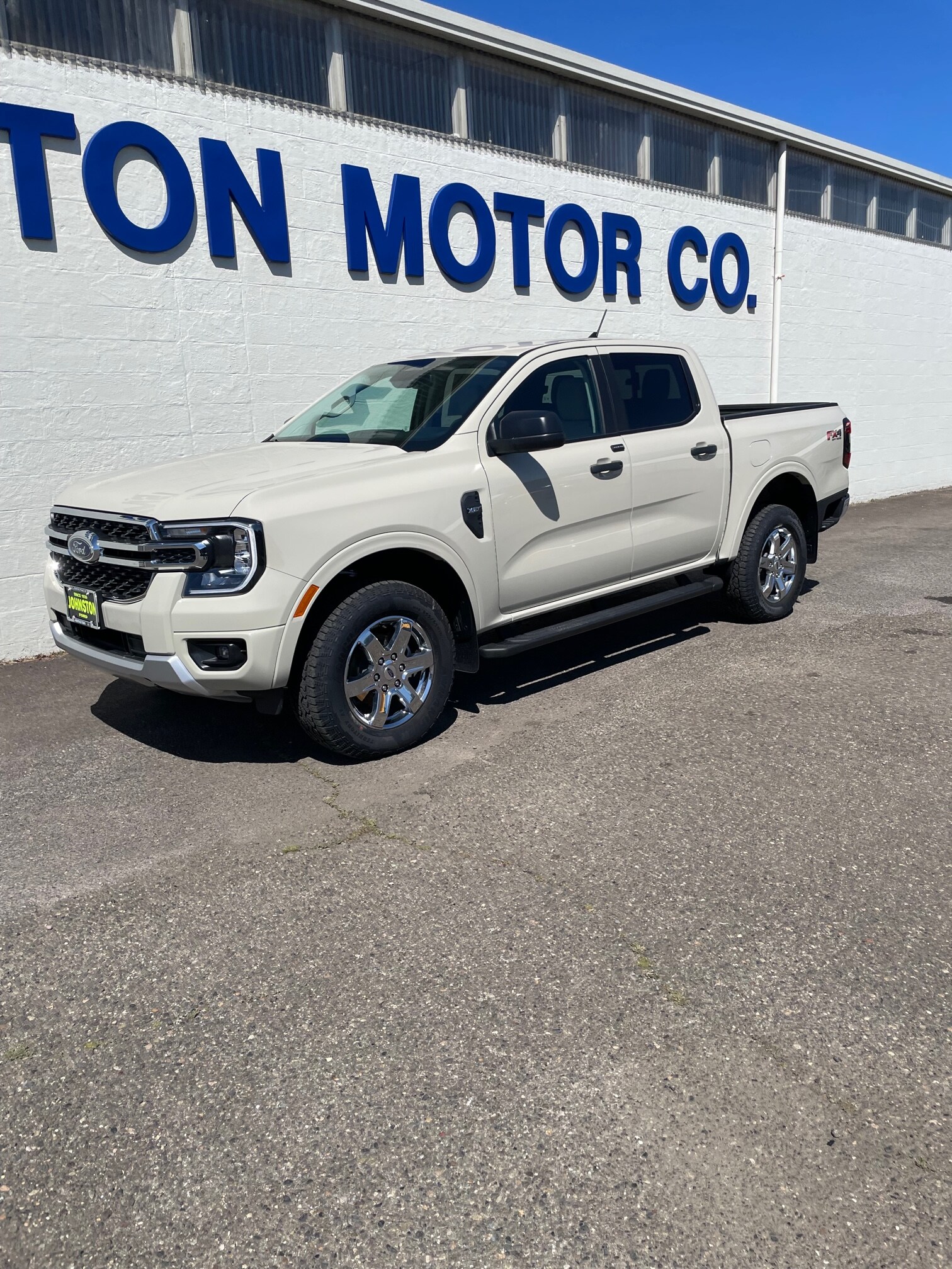 2025 Ford Ranger XLT photo 2