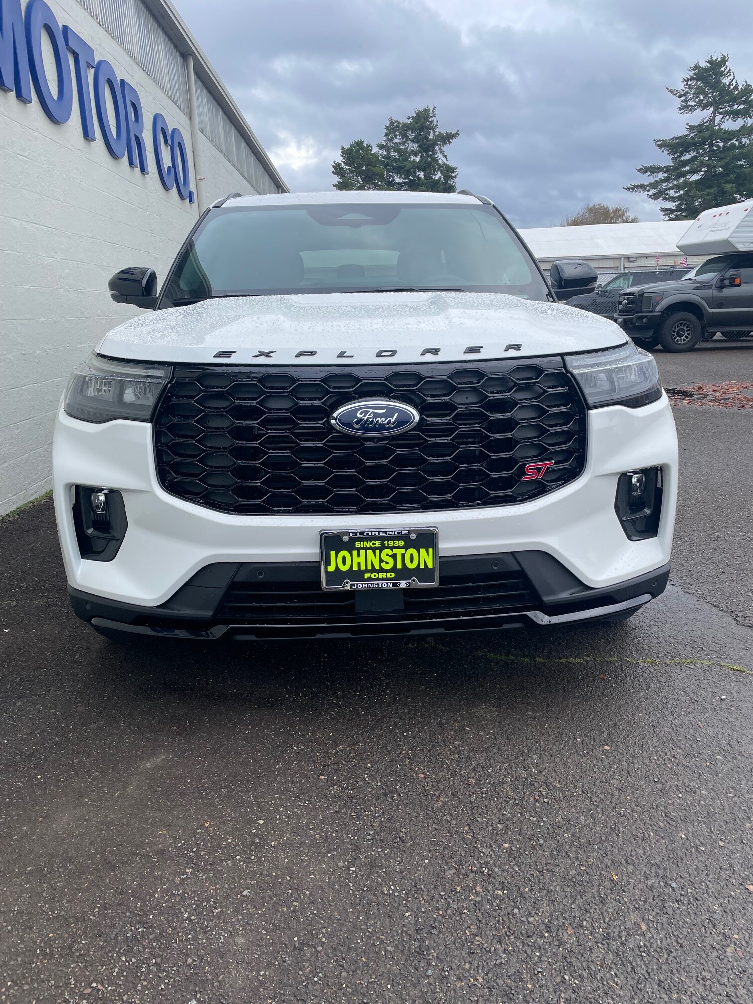 2026 Ford Explorer ST photo 3