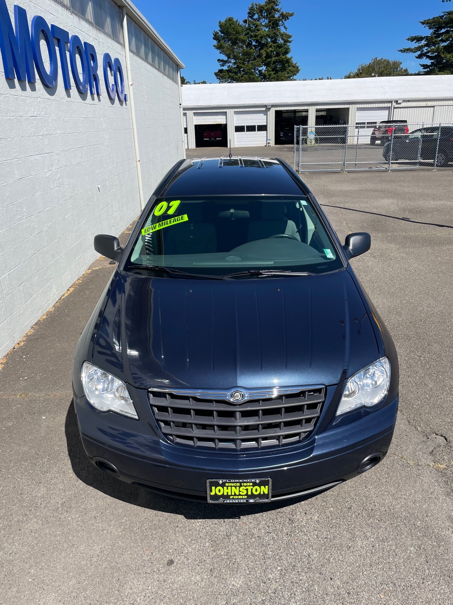 2007 Chrysler Pacifica Base photo 4