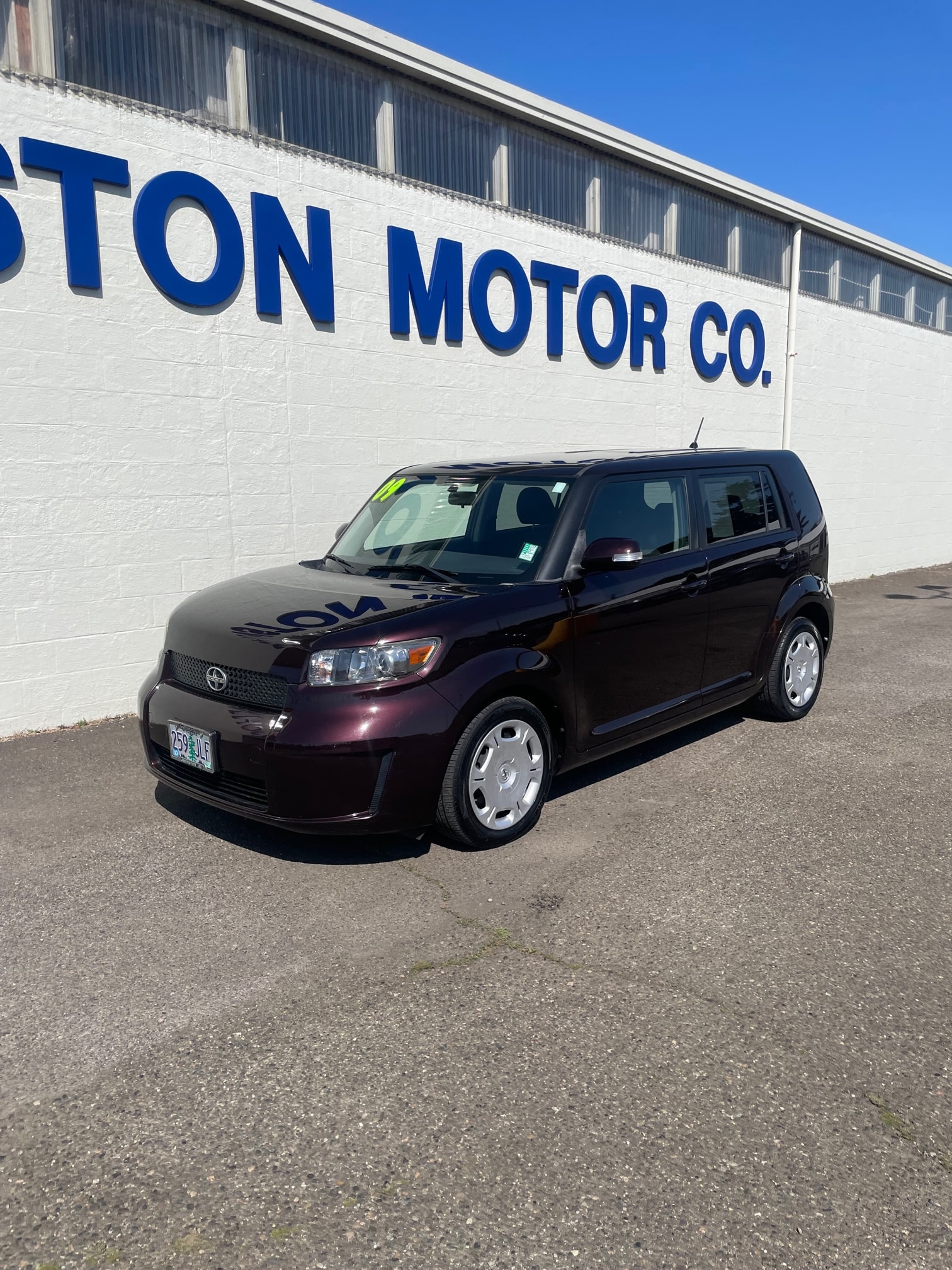 Used 2009 Scion xB Base with VIN JTLKE50E191067995 for sale in Florence, OR
