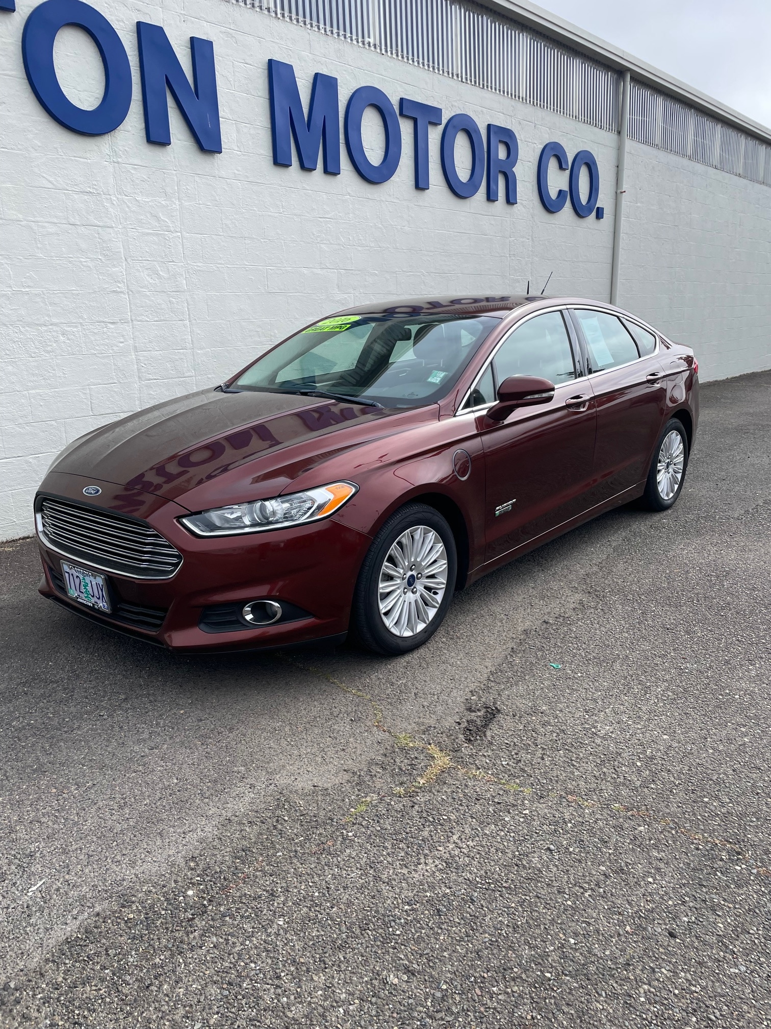 Used 2016 Ford Fusion Energi SE Luxury with VIN 3FA6P0PU0GR357452 for sale in Florence, OR