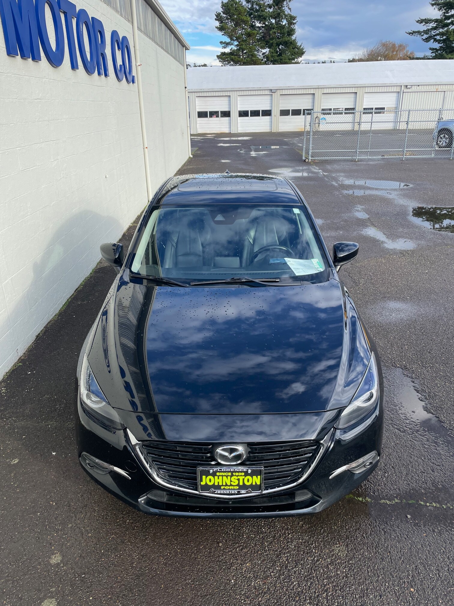 2018 Mazda Mazda3 Grand Touring photo 4