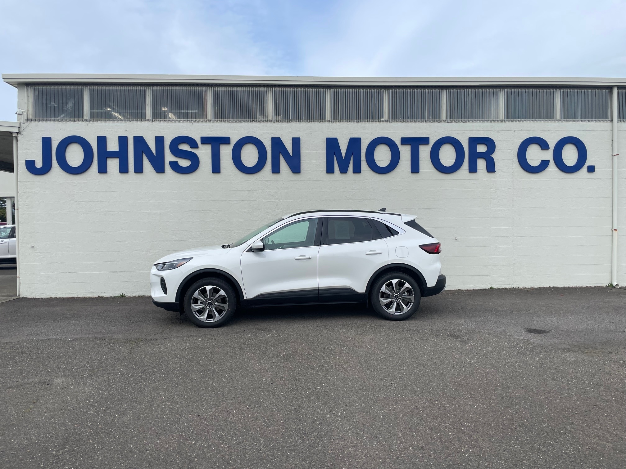 2025 Ford Escape Platinum's photo