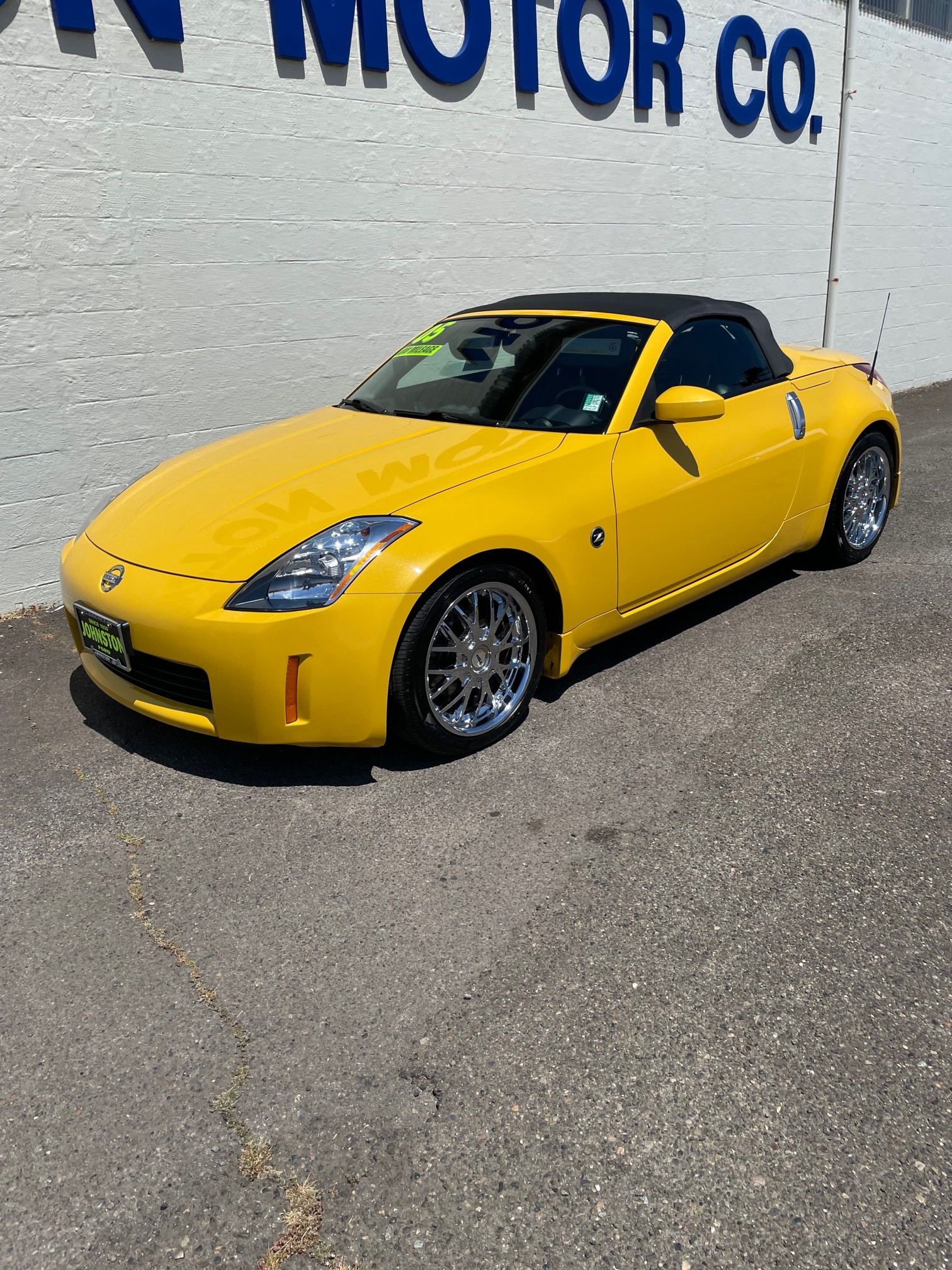 Used 2005 Nissan 350Z Roadster Grand Touring with VIN JN1AZ36A35M752127 for sale in Florence, OR