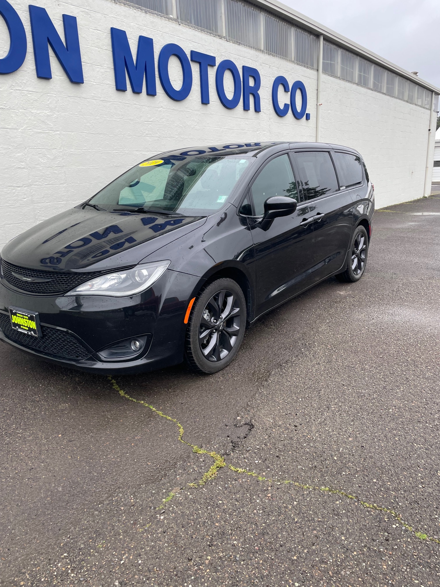 Used 2019 Chrysler Pacifica Touring Plus with VIN 2C4RC1FG3KR652466 for sale in Florence, OR