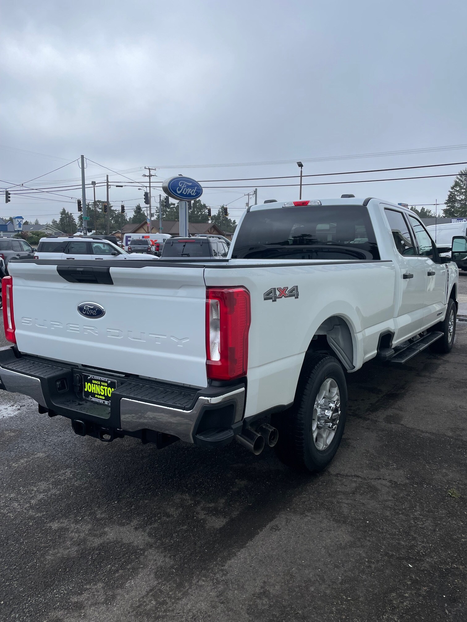 2026 Ford F-350 Super Duty XLT - Photo 6