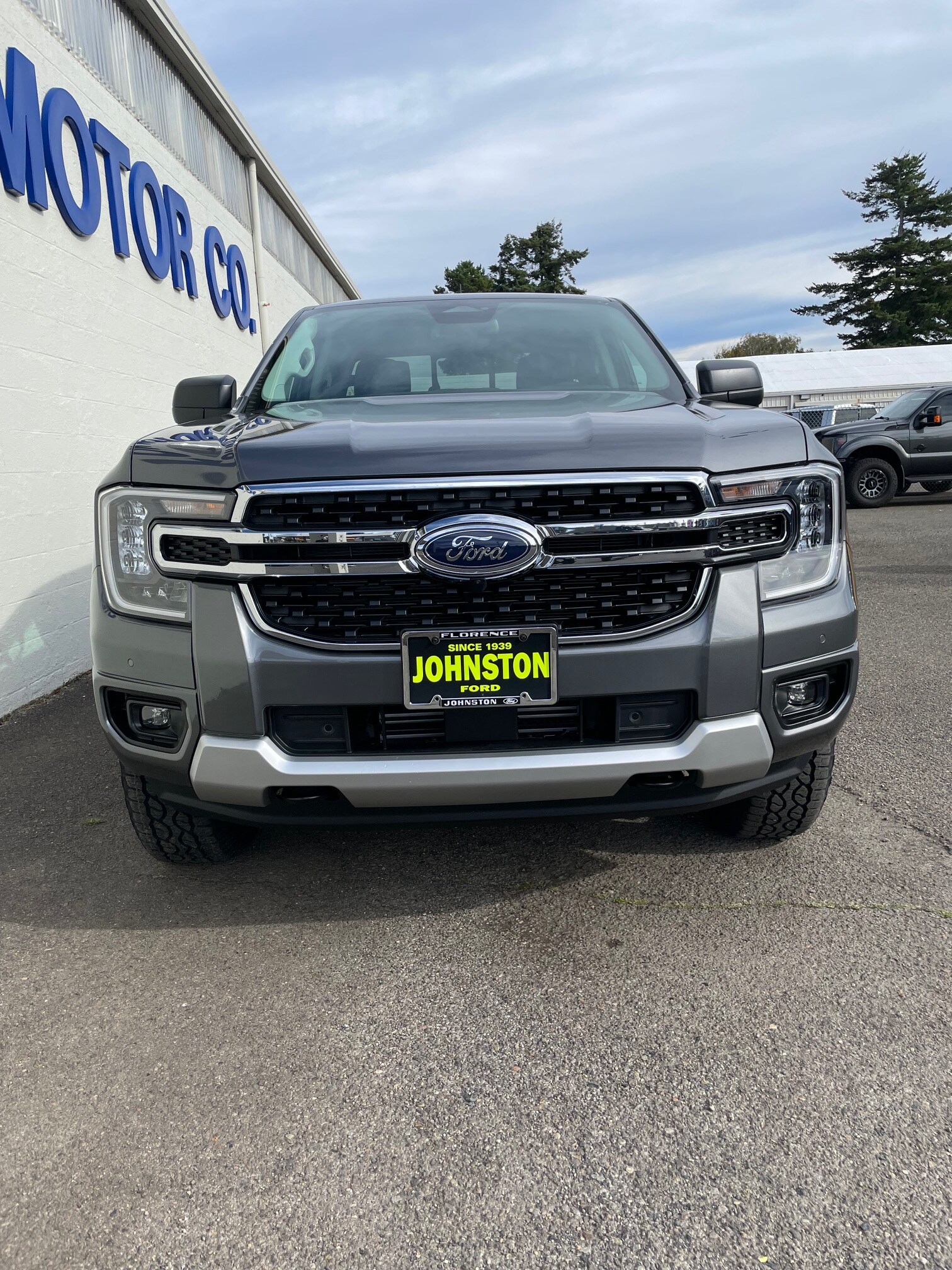 2025 Ford Ranger XLT photo 2