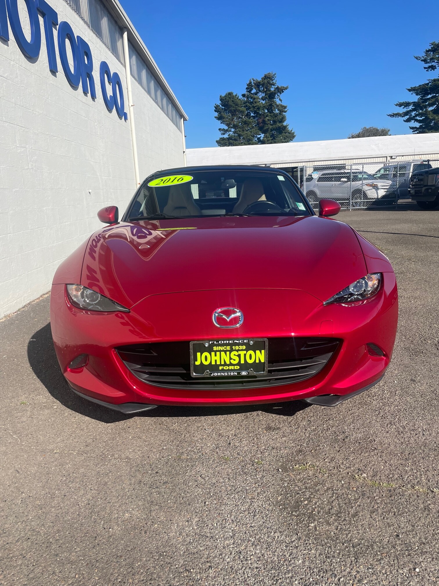 2016 Mazda MX-5 Miata Miata Grand Touring photo 2