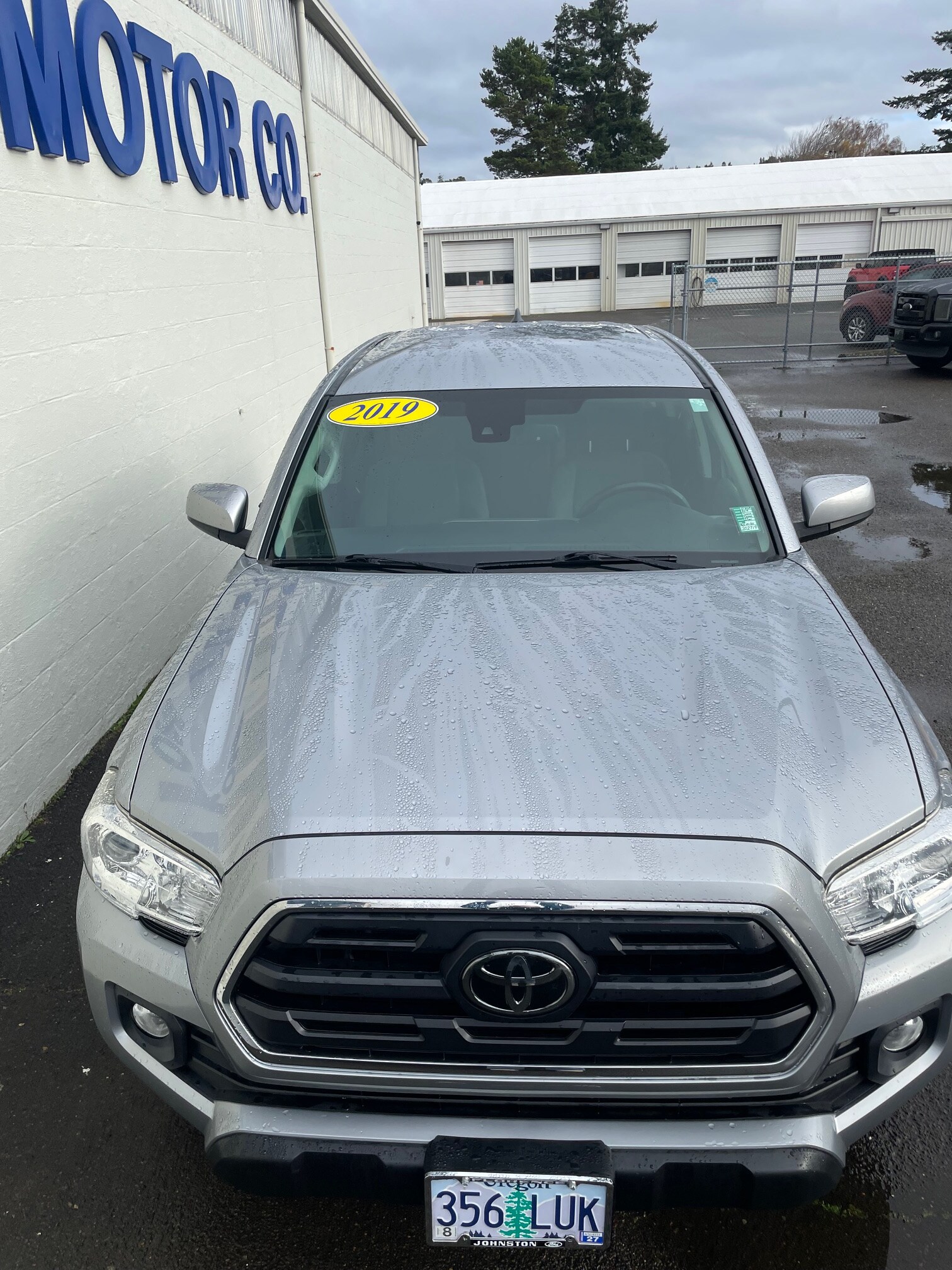 2019 Toyota Tacoma SR5 V6 photo 3