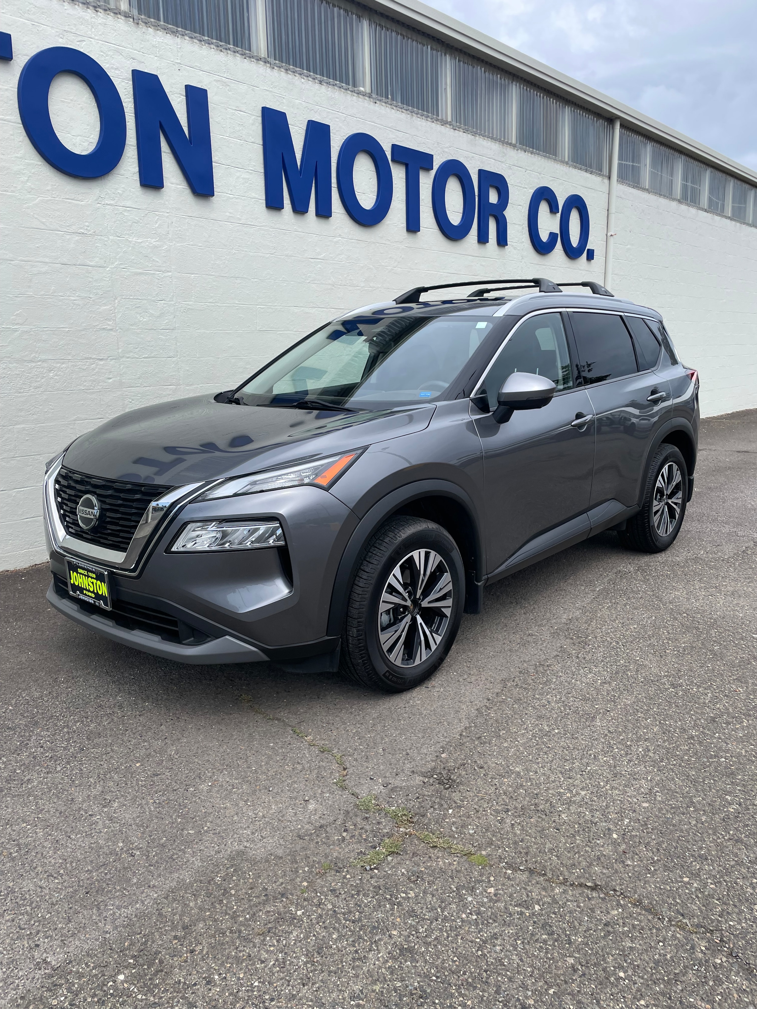 Used 2021 Nissan Rogue SV with VIN JN8AT3BB5MW204666 for sale in Florence, OR