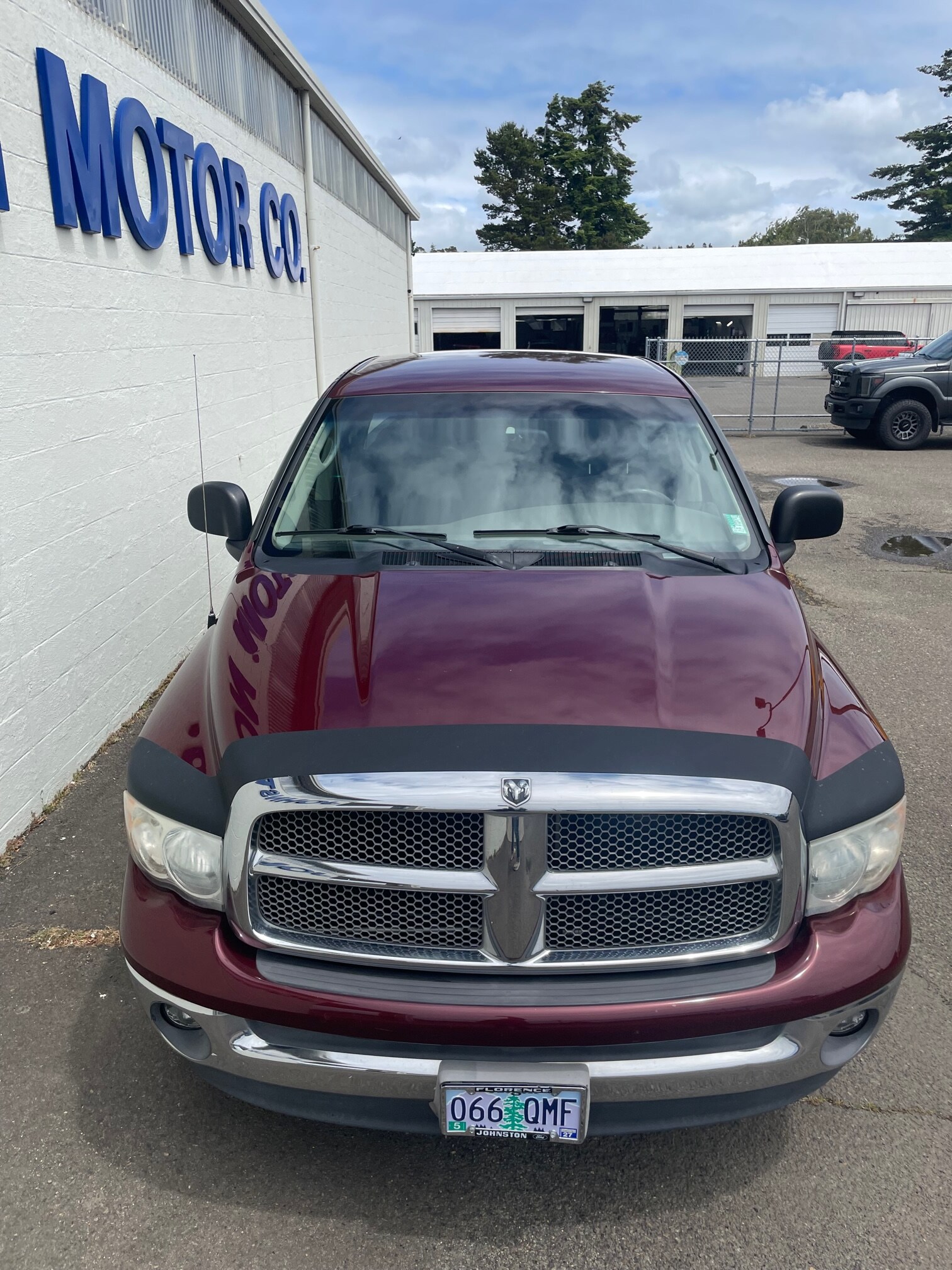 2002 Dodge Ram SLT photo 4