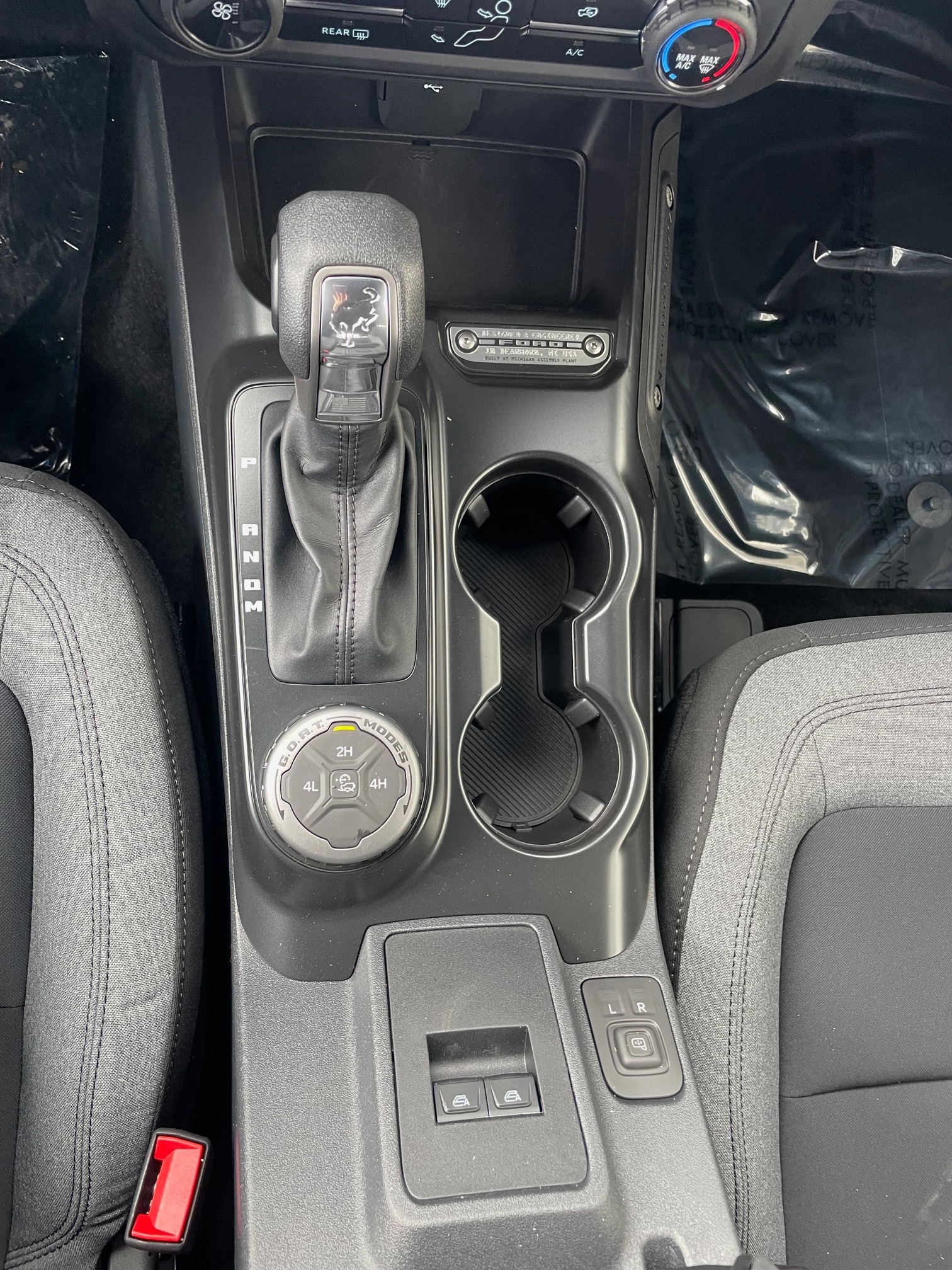 2025 Ford Bronco 2-Door Base - Photo 14