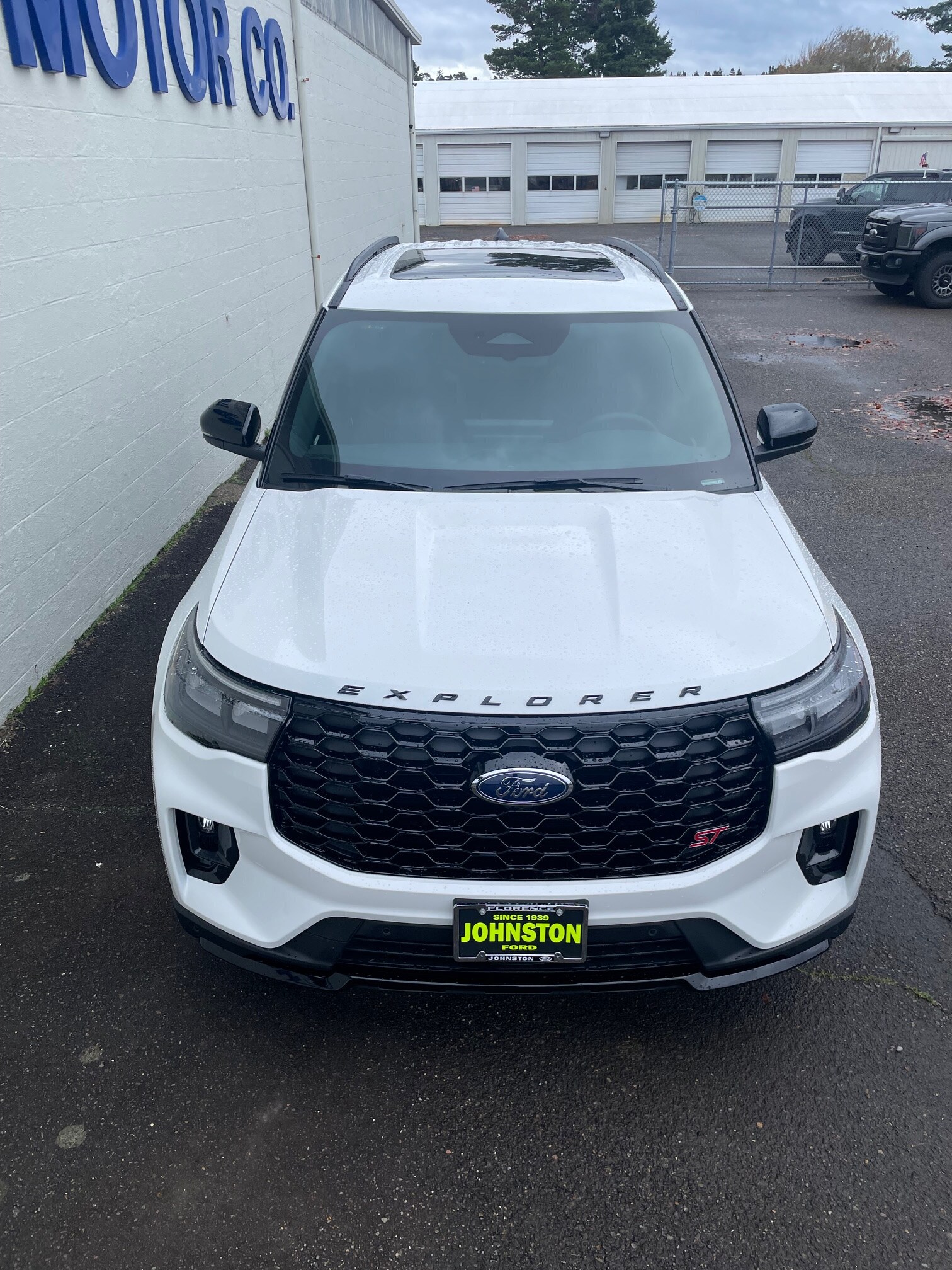 2026 Ford Explorer ST photo 4