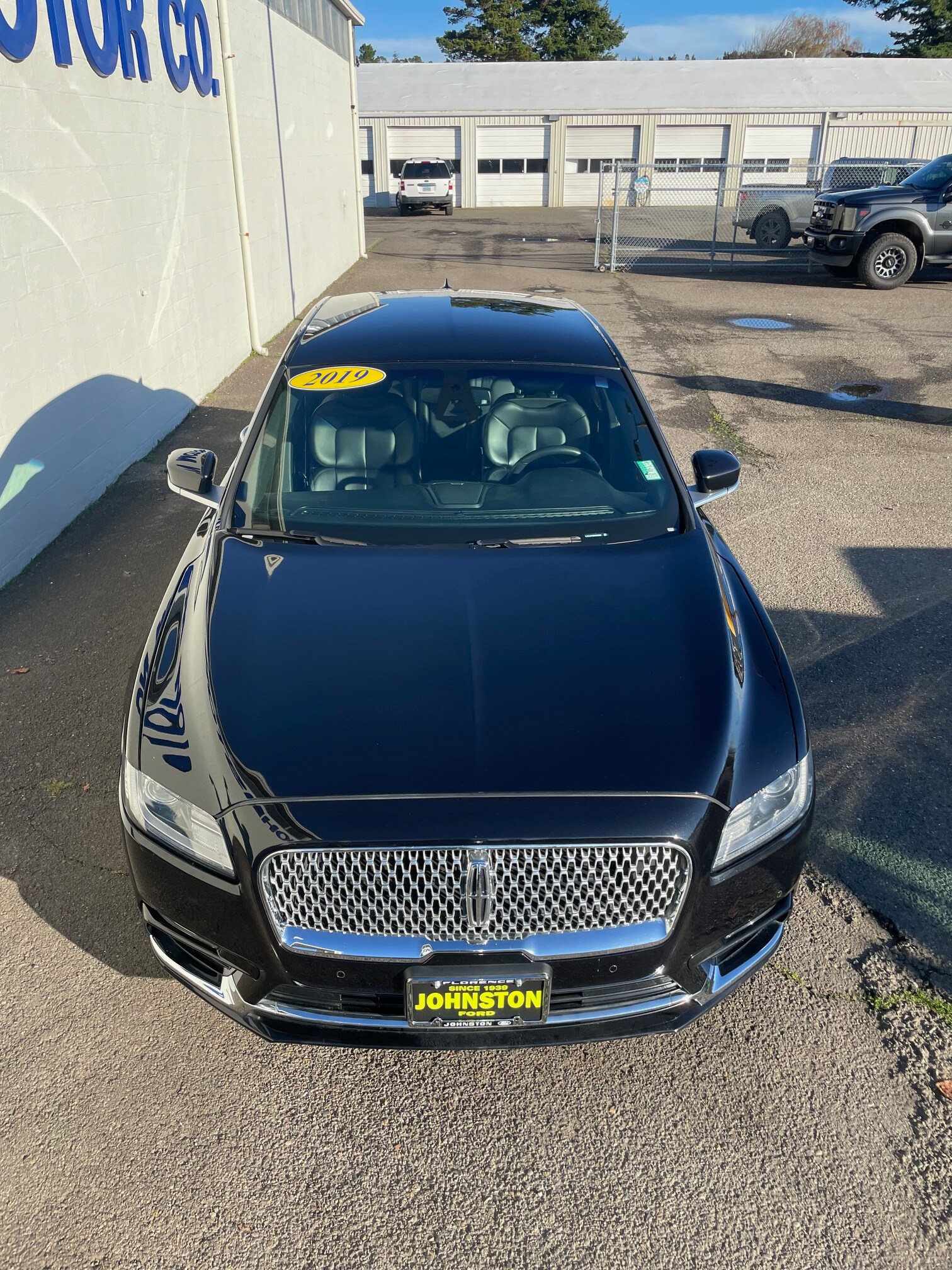 2019 Lincoln Continental Standard photo 4