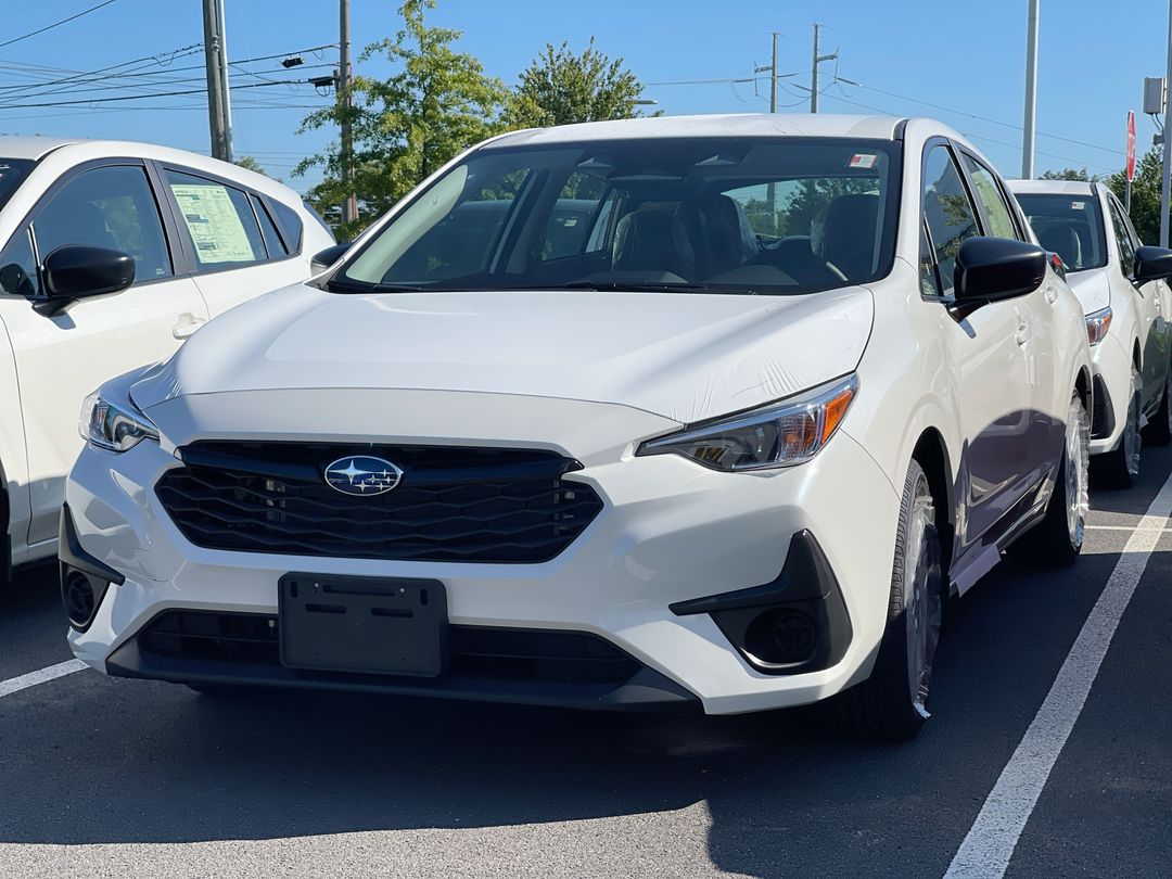 2025 Subaru Impreza Base photo 4