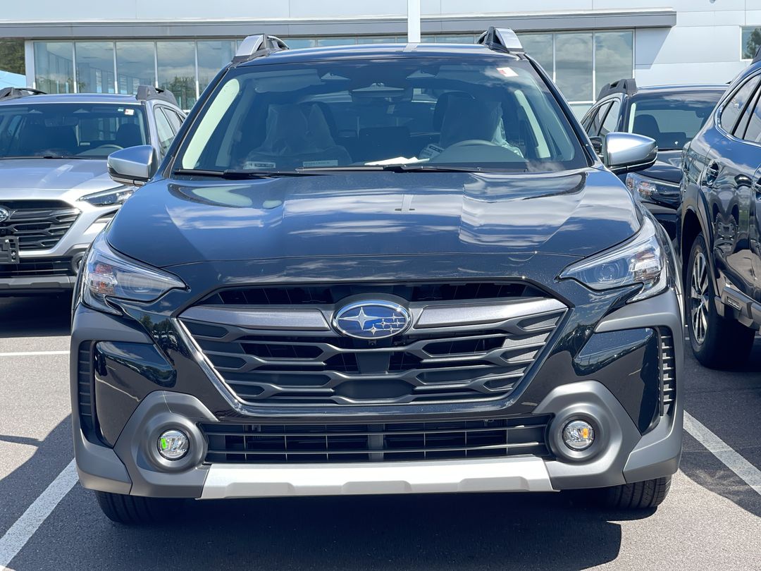 2025 Subaru Outback Touring XT photo 2