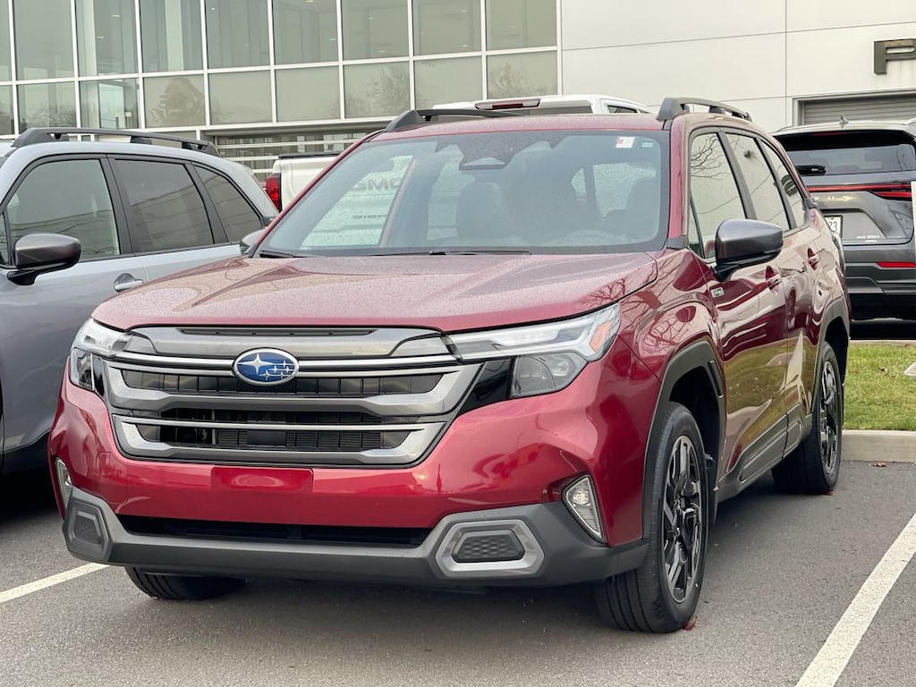 New 2025 Subaru Forester Hybrid Limited SUV