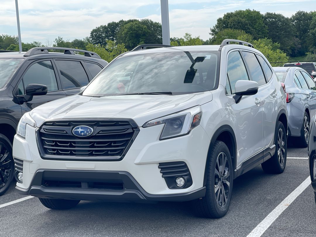 2024 Subaru Forester Limited - Photo 8