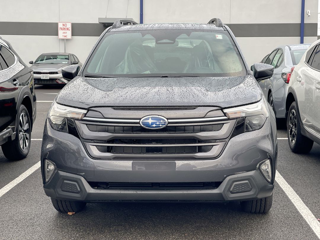 2026 Subaru Forester Premium photo 3