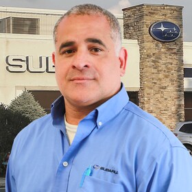 Staff member Alfredo Quinones from ID_b88c2f330682