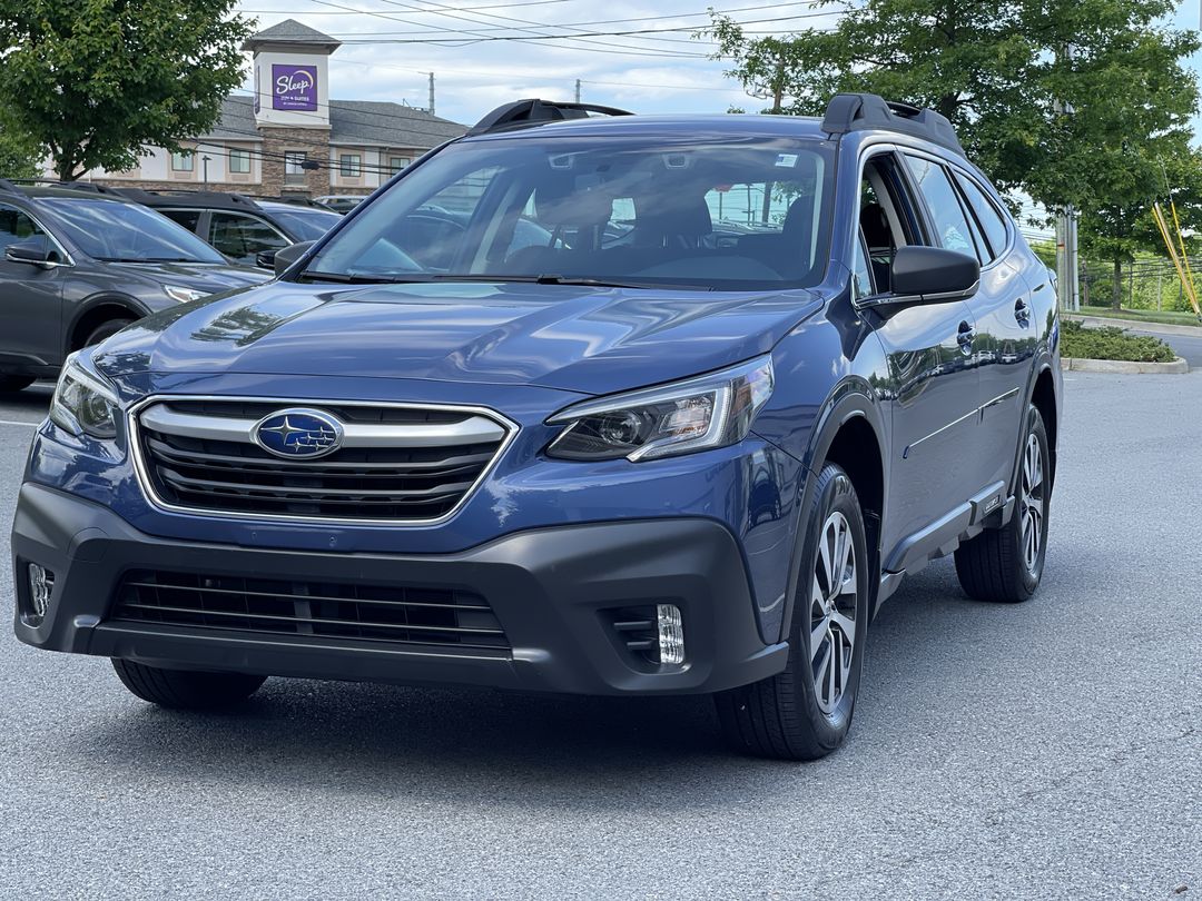 Used 2022 Subaru Outback Base with VIN 4S4BTAAC0N3117268 for sale in Middletown, NY