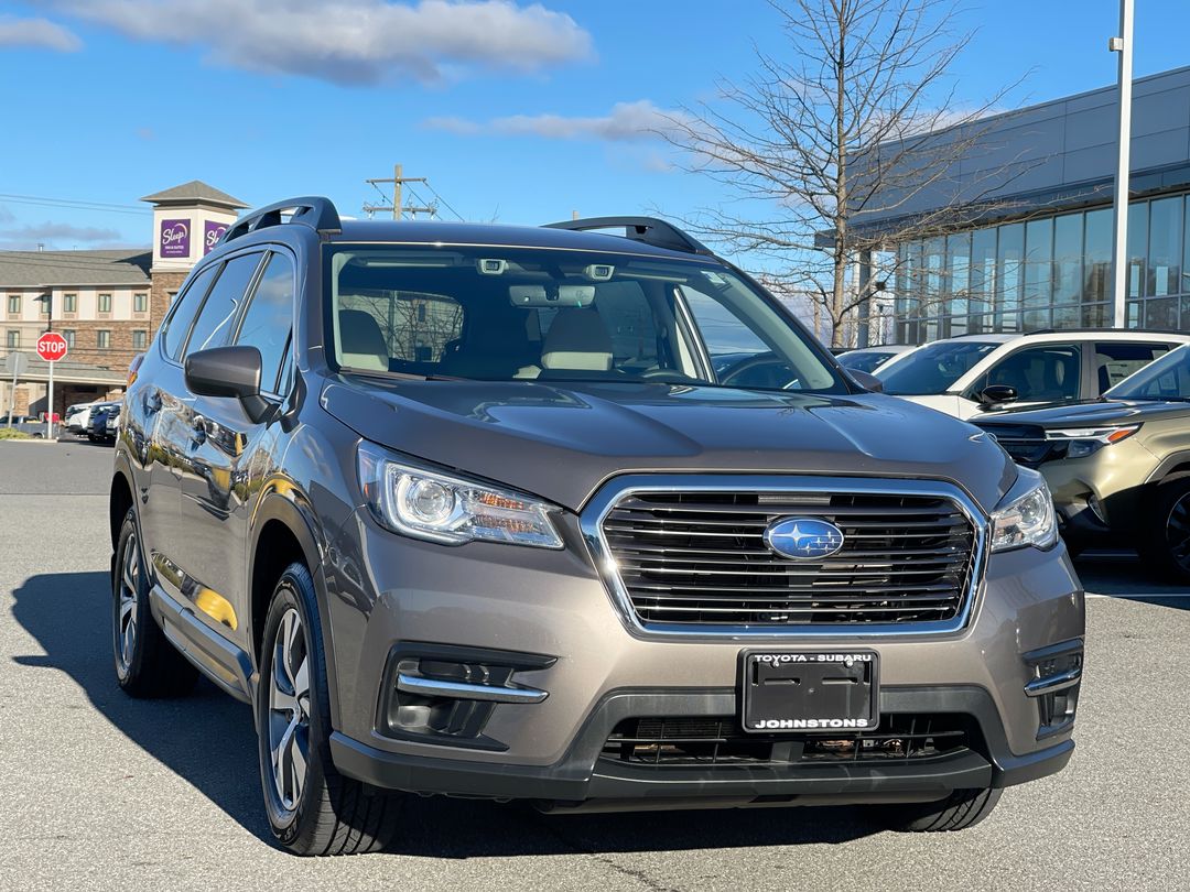 2022 Subaru Ascent Premium's photo