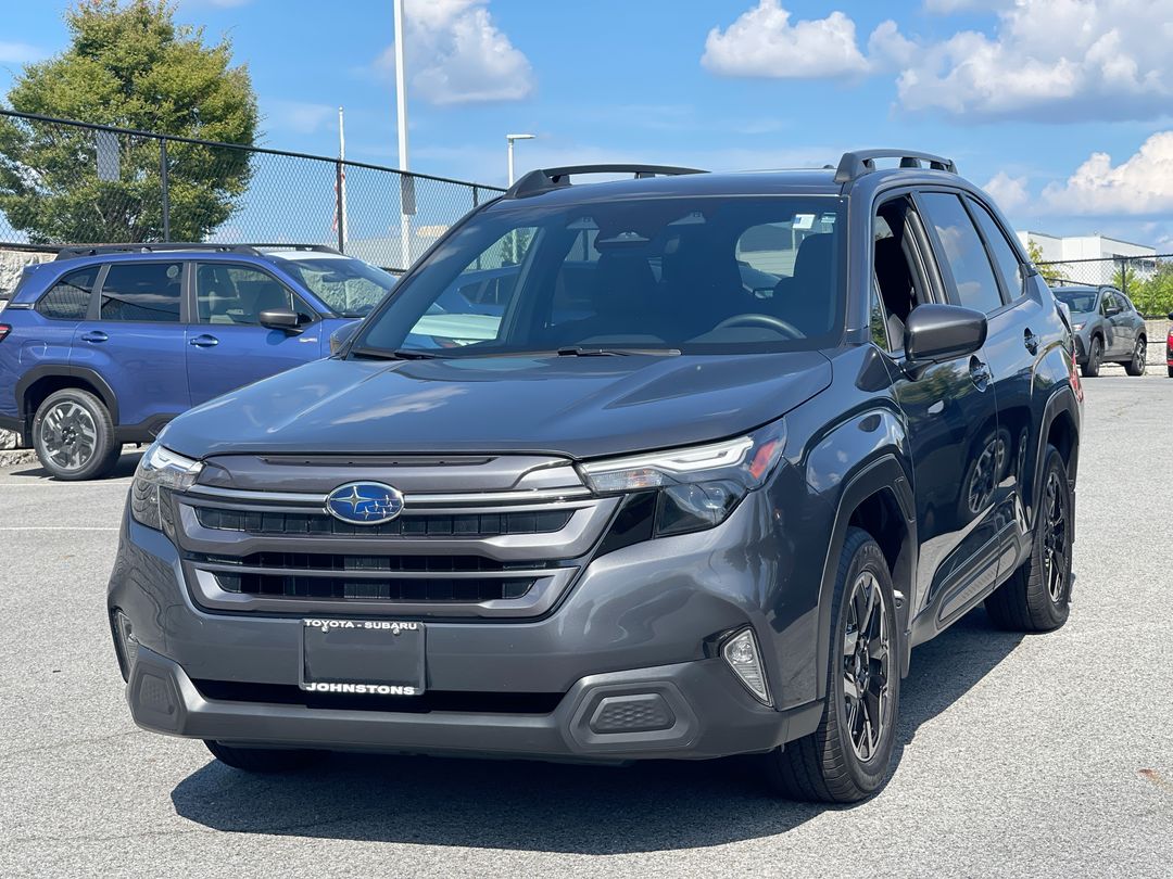 2025 Subaru Forester Premium Base photo 2