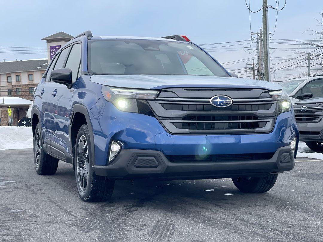 2025 Subaru Forester Premium's photo