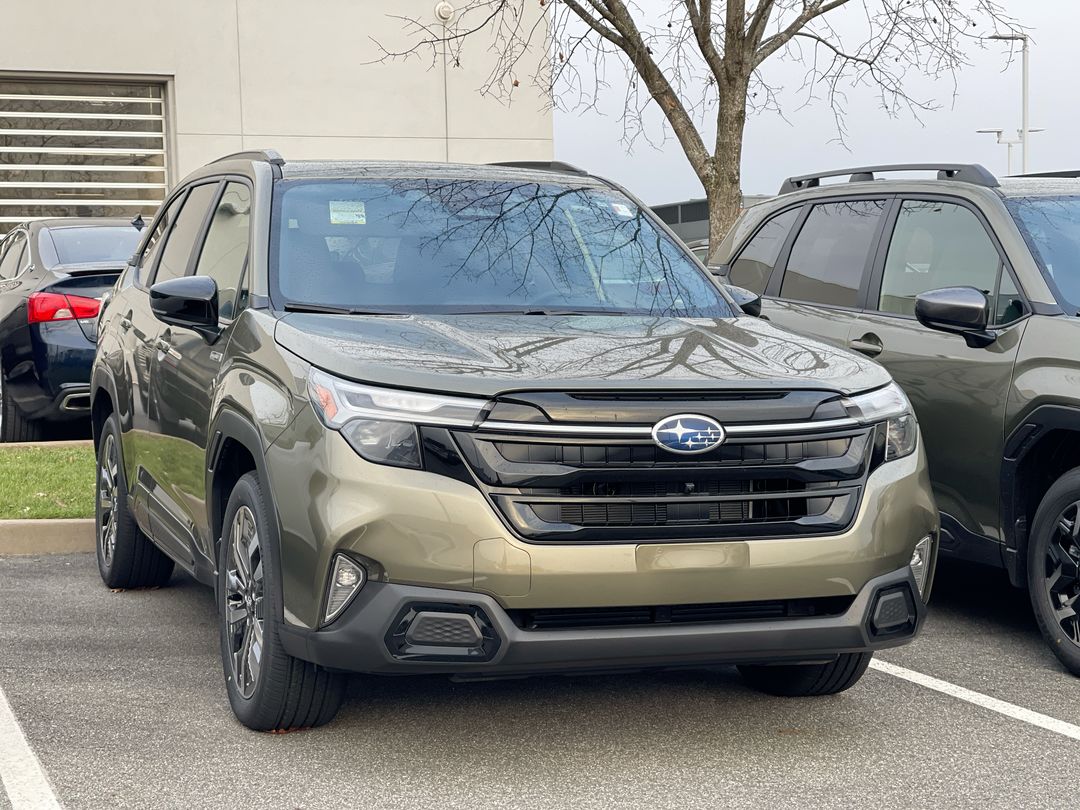 2025 Subaru Forester Touring's photo