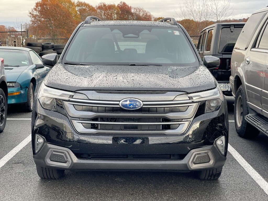 New 2025 Subaru Forester Hybrid Limited SUV