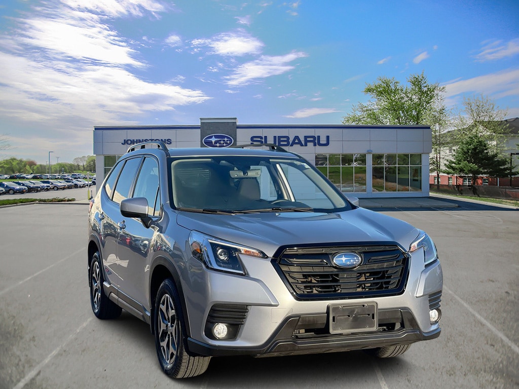 2023 Subaru Forester Premium's photo