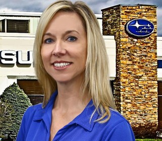 Staff member Julie Hernandez from ID_cc80bf947db7