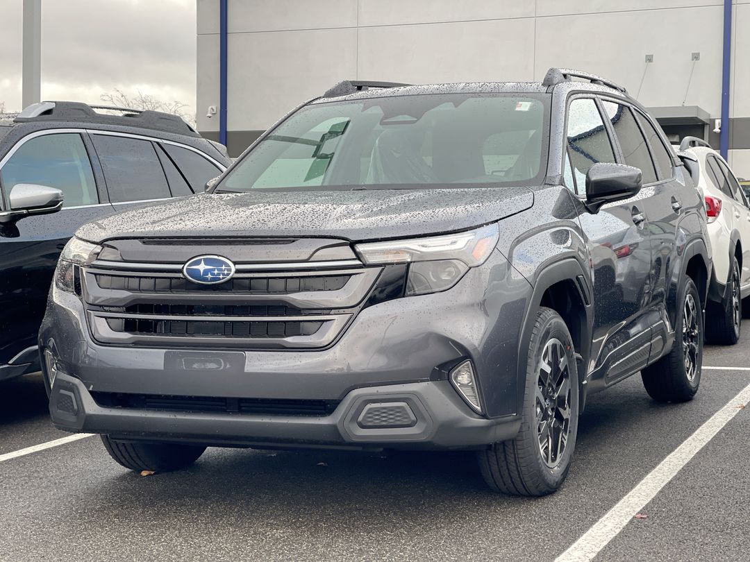 2026 Subaru Forester Premium photo 4