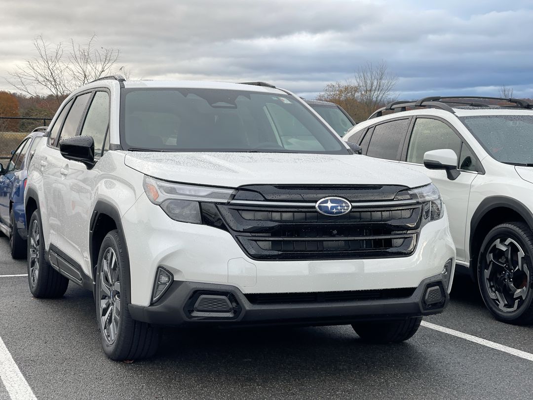 2025 Subaru Forester Touring's photo