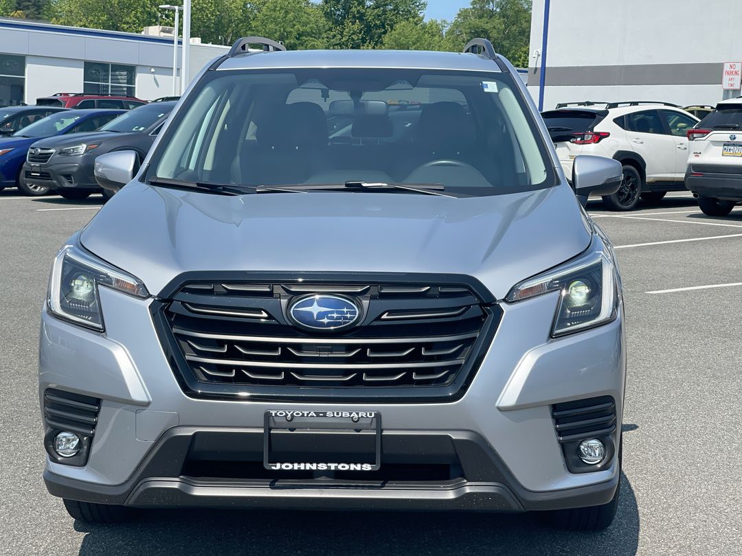 2024 Subaru Forester Limited - Photo 12