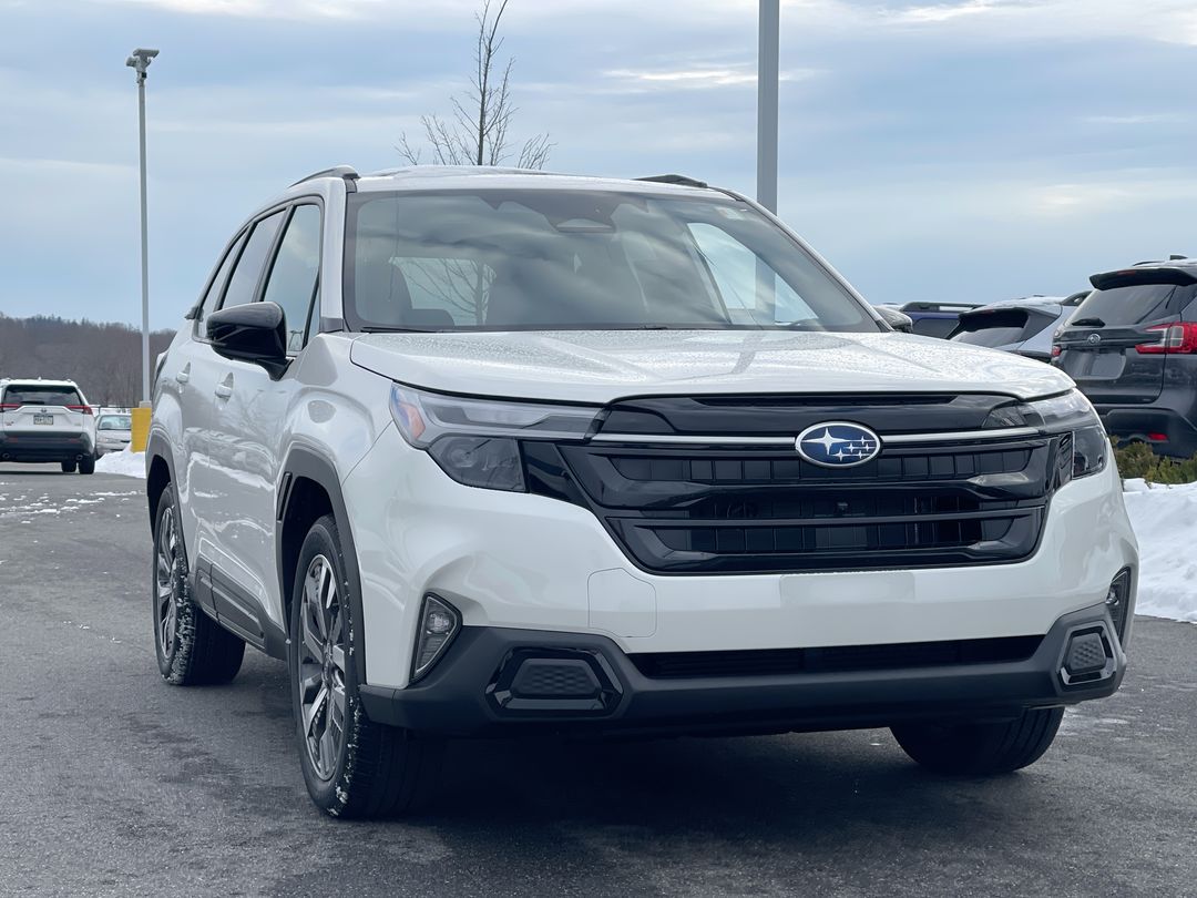 2025 Subaru Forester Touring's photo