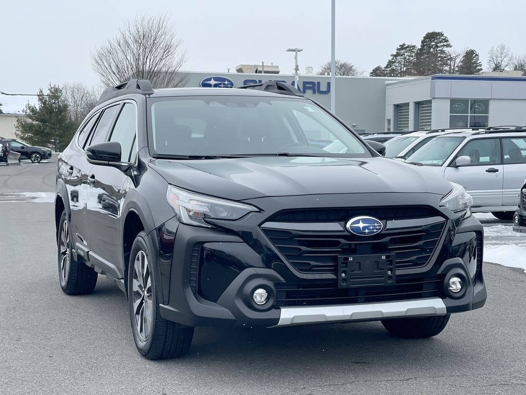2023 Subaru Outback Limited's photo