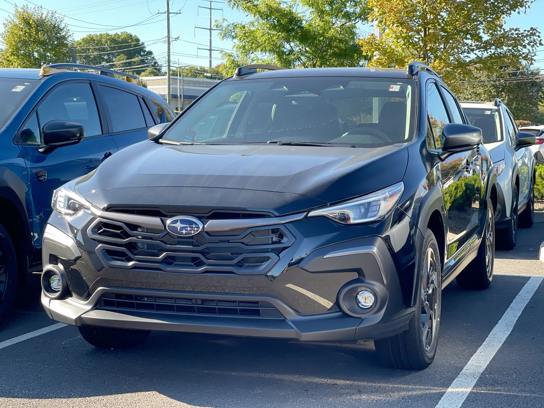 2025 Subaru Crosstrek Limited photo 2