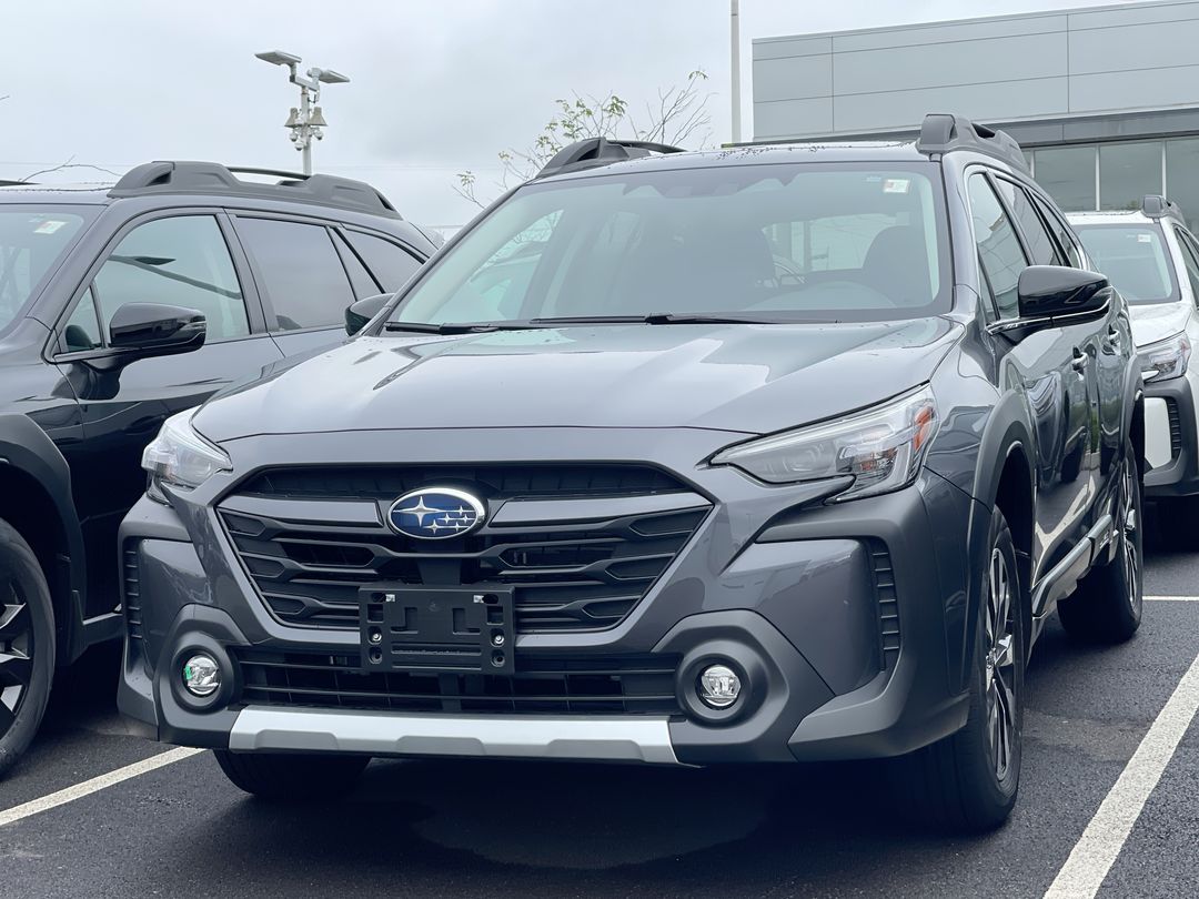 2025 Subaru Outback Limited photo 2