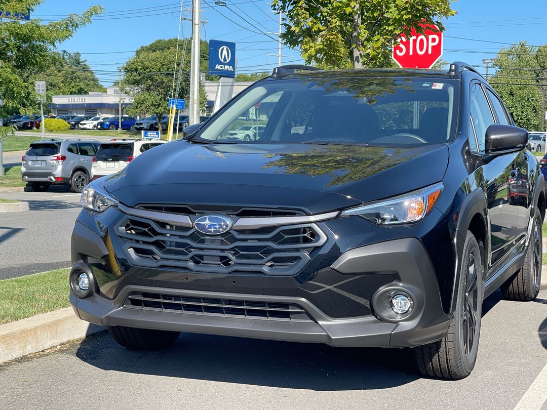 2025 Subaru Crosstrek Premium photo 2