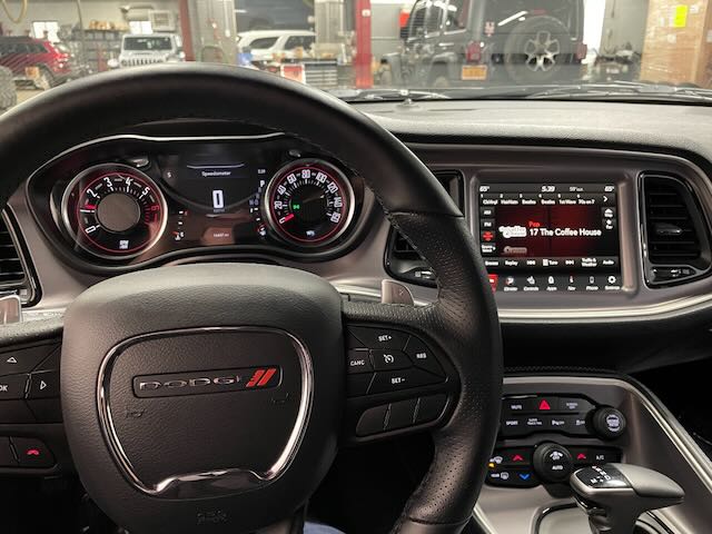 2022 Dodge Challenger R/T photo 2