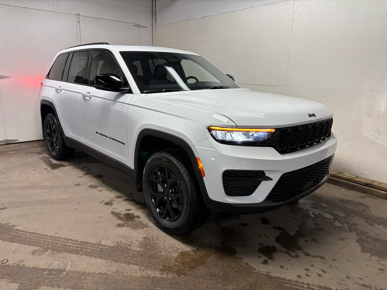 2025 Jeep Grand Cherokee Altitude's photo