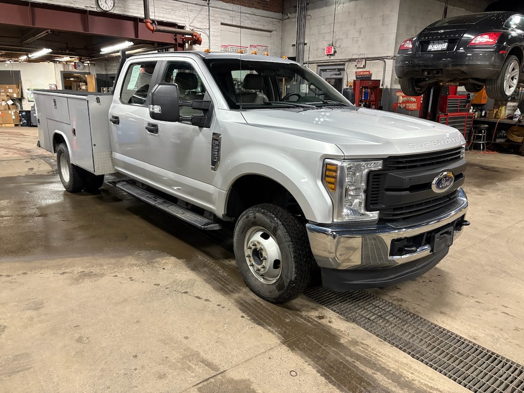 Used 2018 Ford F-350SD XL Chassis