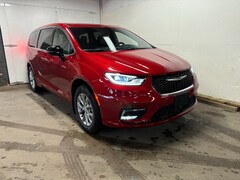 2026 Chrysler Pacifica SELECT AWD Passenger Van