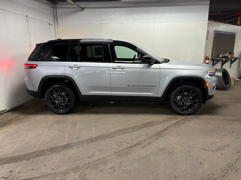 New 2025 Jeep Grand Cherokee LIMITED 4X4 Sport Utility