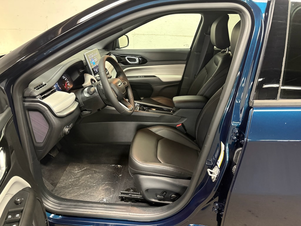 New 2026 Jeep Compass LIMITED 4X4 Sport Utility