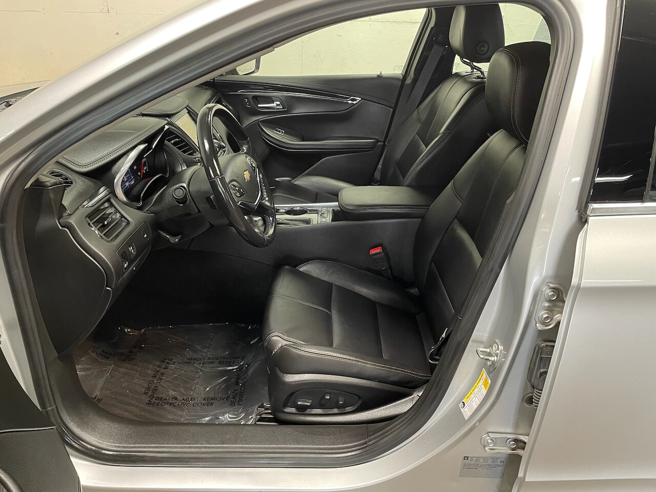 2018 Chevrolet Impala 1LT photo 3