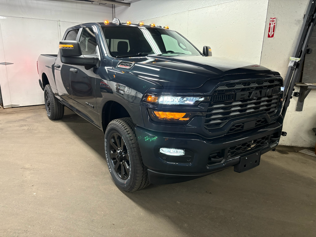 2026 Ram 2500 BIG HORN CREW CAB 4X4 Pickup