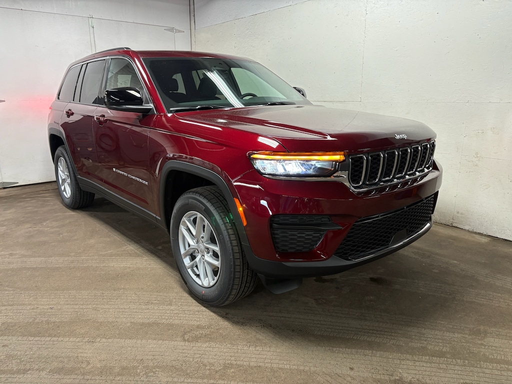 New 2026 Jeep Grand Cherokee LAREDO X 4X4 Sport Utility