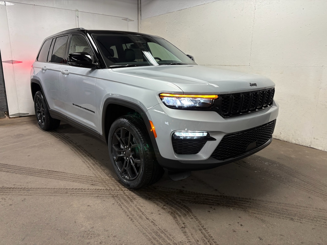 2025 Jeep Grand Cherokee Limited's photo